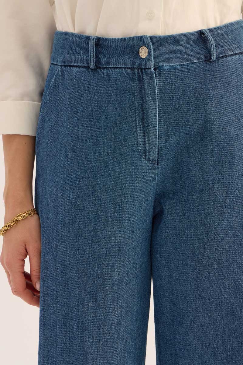 Loose Fit Jean